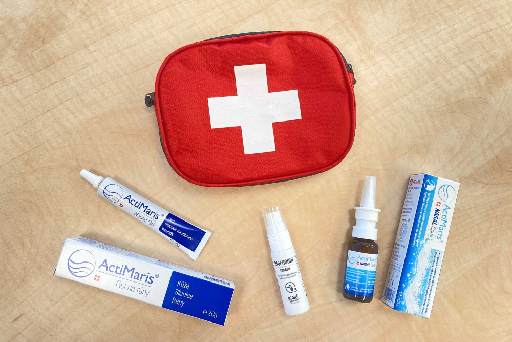 Co nezapomenout sbalit do cestovní lékárničky?
